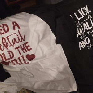 Bundle of 2 plus size tops.